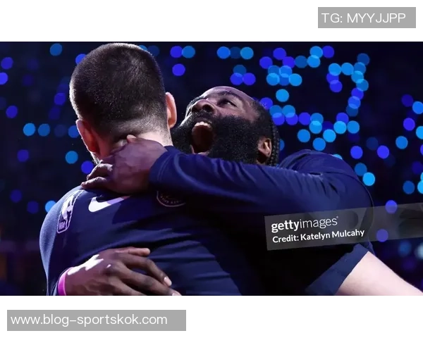 祖巴茨谈与哈登默契配合称只需正确跑位即可获得传球机会