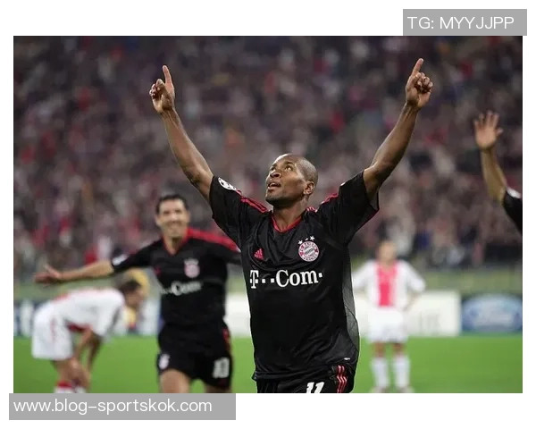 阿韦洛亚呼吁球迷支持维尼修斯感谢他为球队带来的荣耀